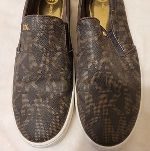 Michael kors  size 9